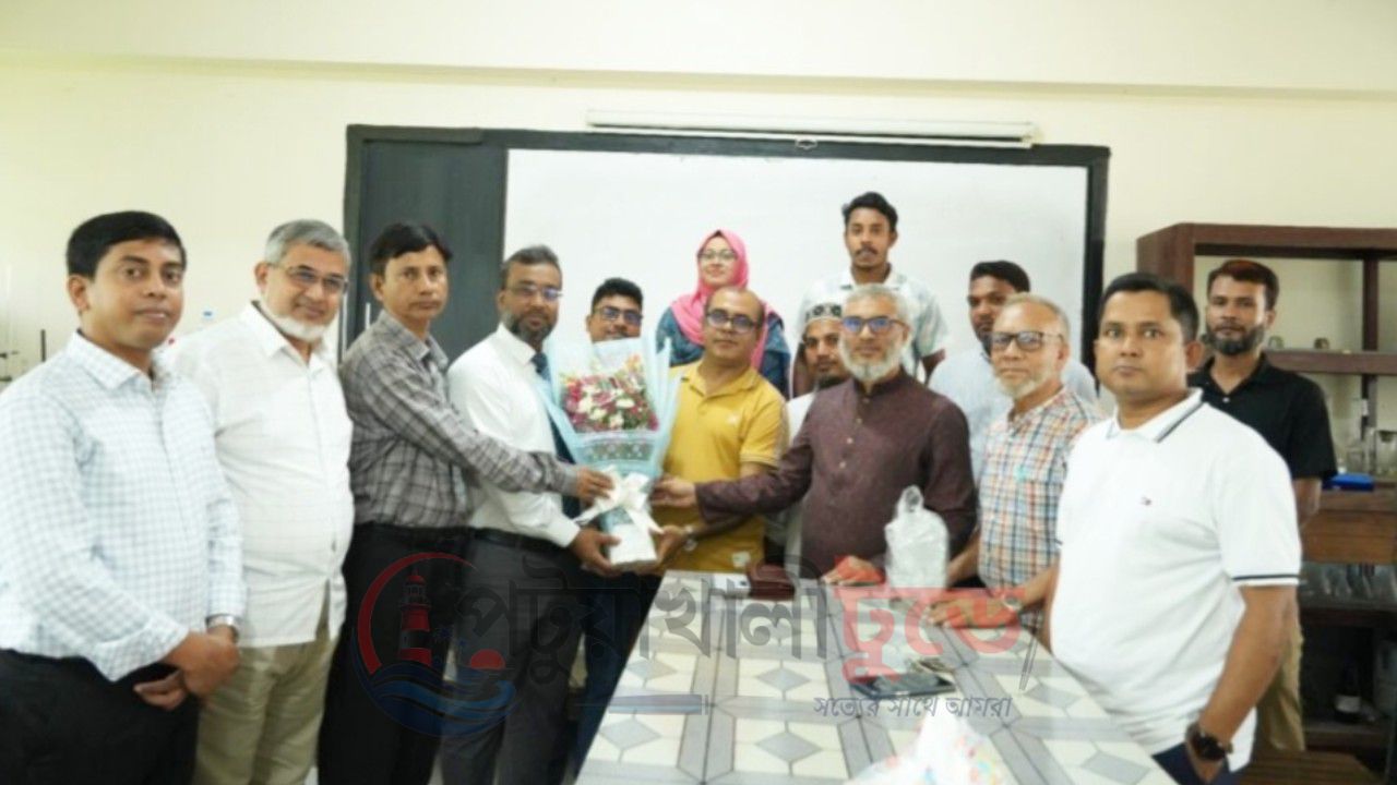 পবিপ্রবির মৃত্তিকা বিজ্ঞান বিভাগে নবনিযুক্ত উপ-উপাচার্যকে সংবর্ধনা