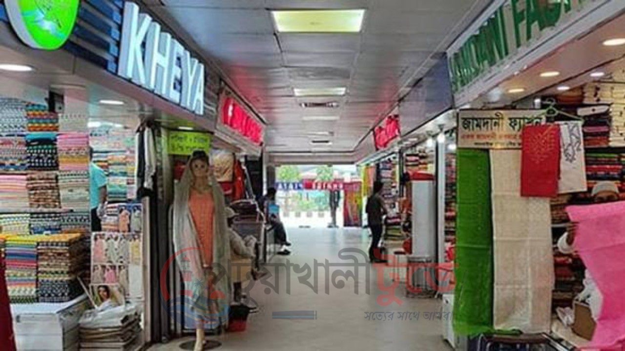 রাত ৮টার মধ্যে বন্ধ হবে মার্কেট-শপিংমল, সন্ধায় নিভবে বিলবোর্ড