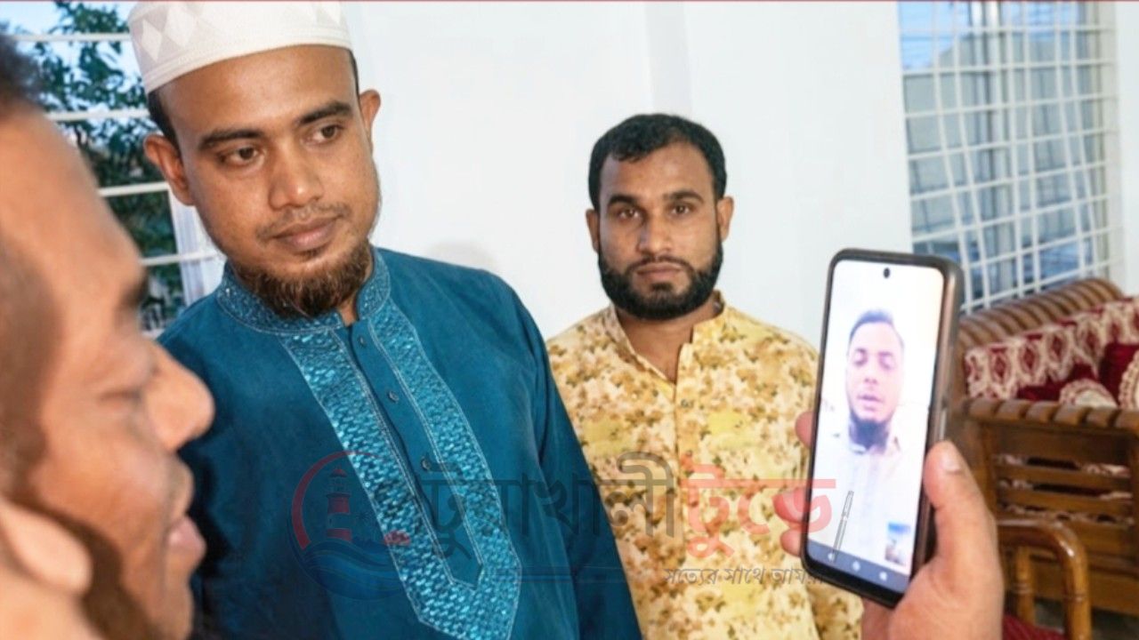 গোবিন্দের পাশে এমপি মাসুদ, ‘বাউফলে হিন্দু-মুসলিম এক পরিবার’