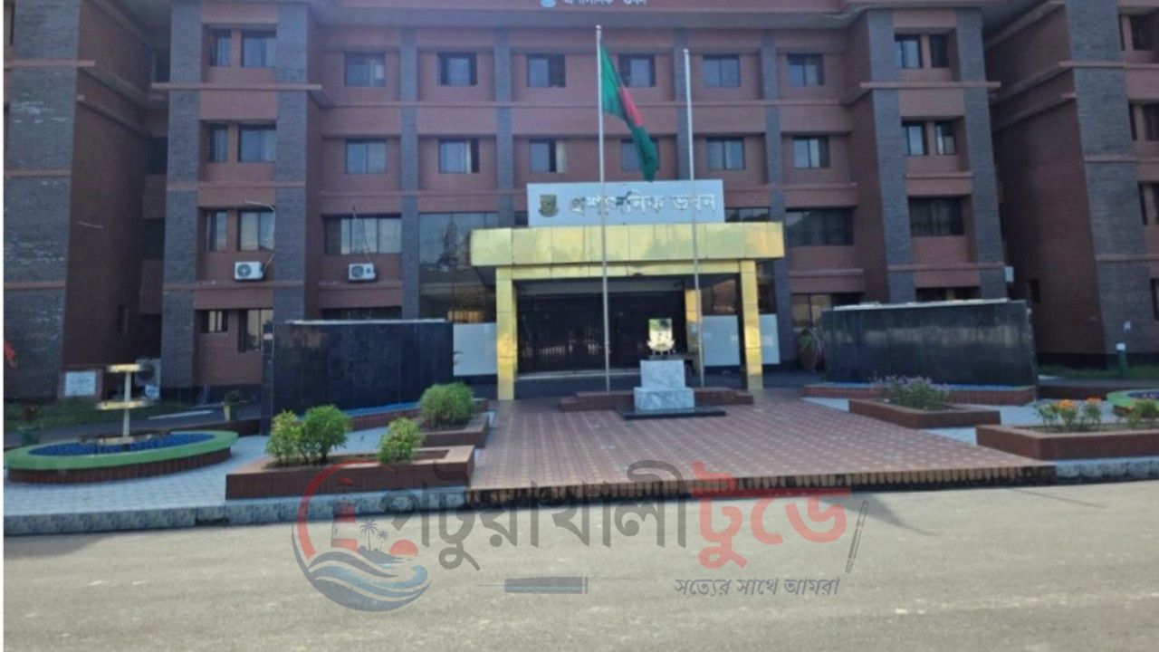 পবিপ্রবির শিক্ষার্থী যুগলকে মারধর ও যৌন হয়রানির অভিযোগে মামলা    আসামি বাদ দেওয়ার অভিযোগ