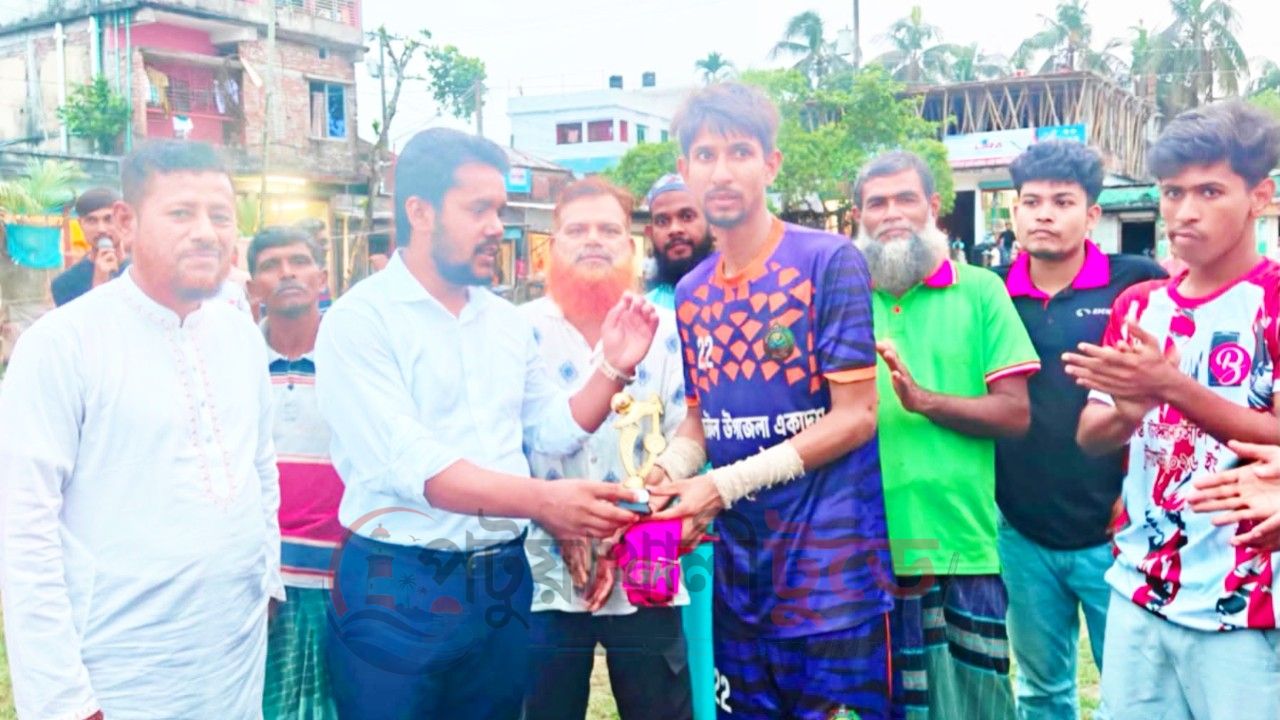 বাউফলে ফুটবল সেমিফাইনালে শহর উদ্দিন একাদশের জয়