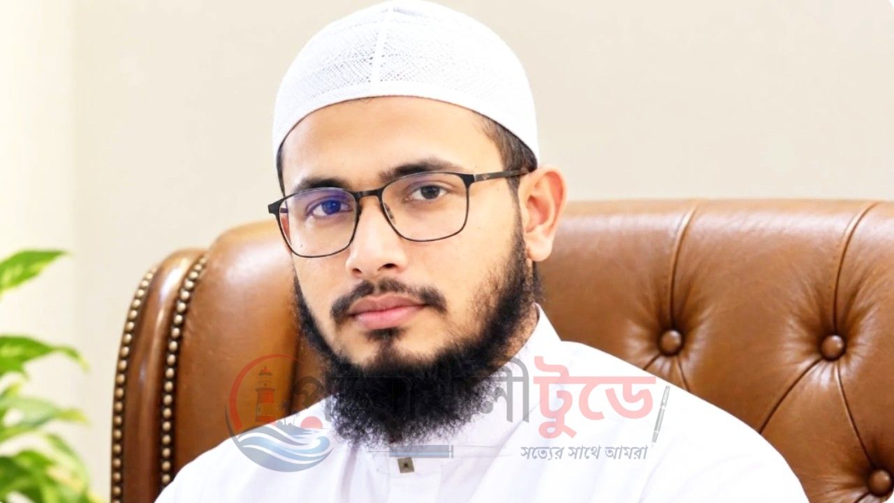 বাকেরগঞ্জে বিবাহিত নারীকে নিয়ে ইমামের বসবাসের অভিযোগ, পরে পরিবারের জিম্মায় হস্তান্তর