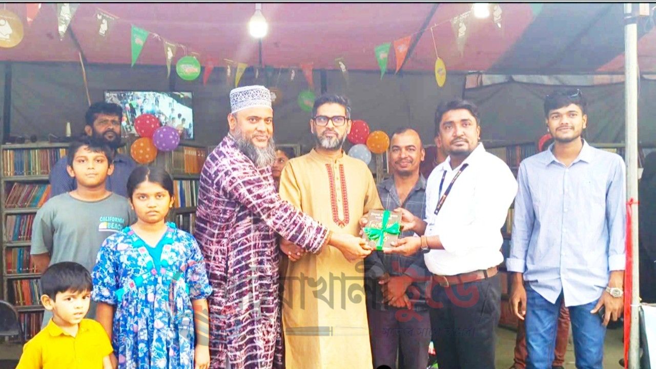 পটুয়াখালীতে পাঁচ দিনব্যাপী ভ্রাম্যমাণ বইমেলা ও সাংস্কৃতিক উৎসব শুরু