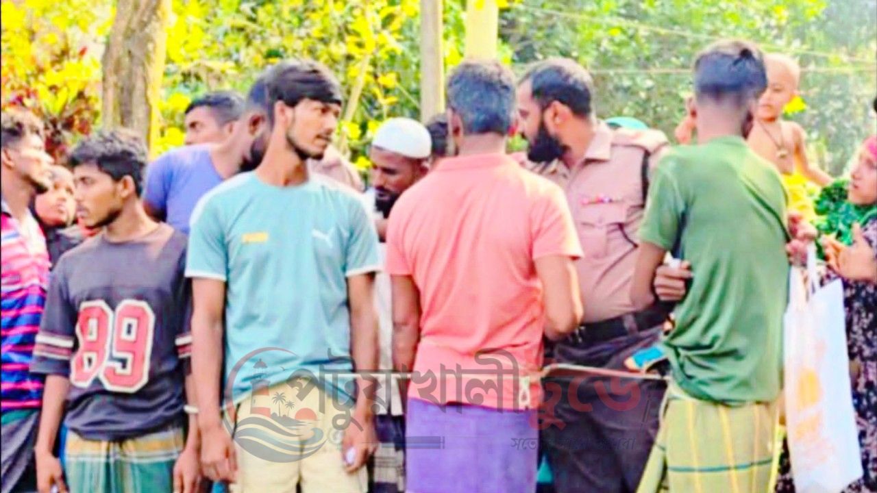 তেঁতুলিয়ায় মা ইলিশ শিকারের দায়ে ৮ জেলের কারাদণ্ড