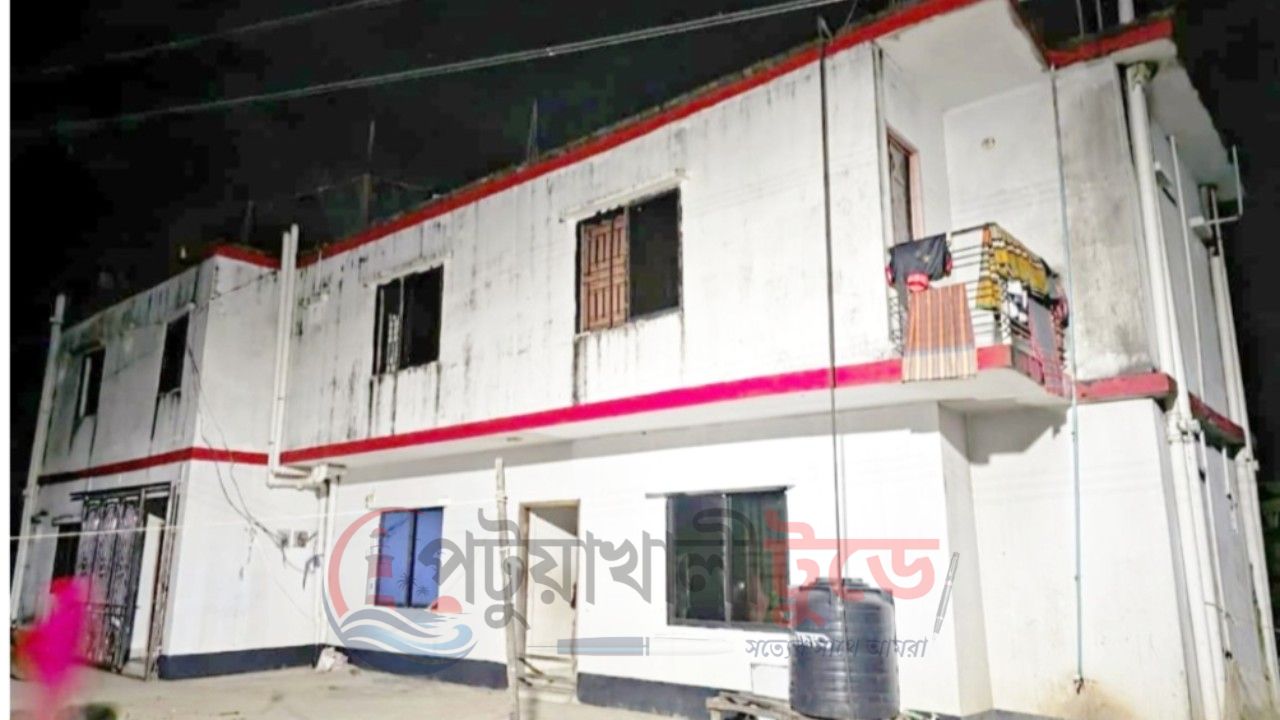 লাইসেন্স না থাকায় কুয়াকাটায় হোটেল মালিককে ৫০ হাজার টাকা জরিমানা
