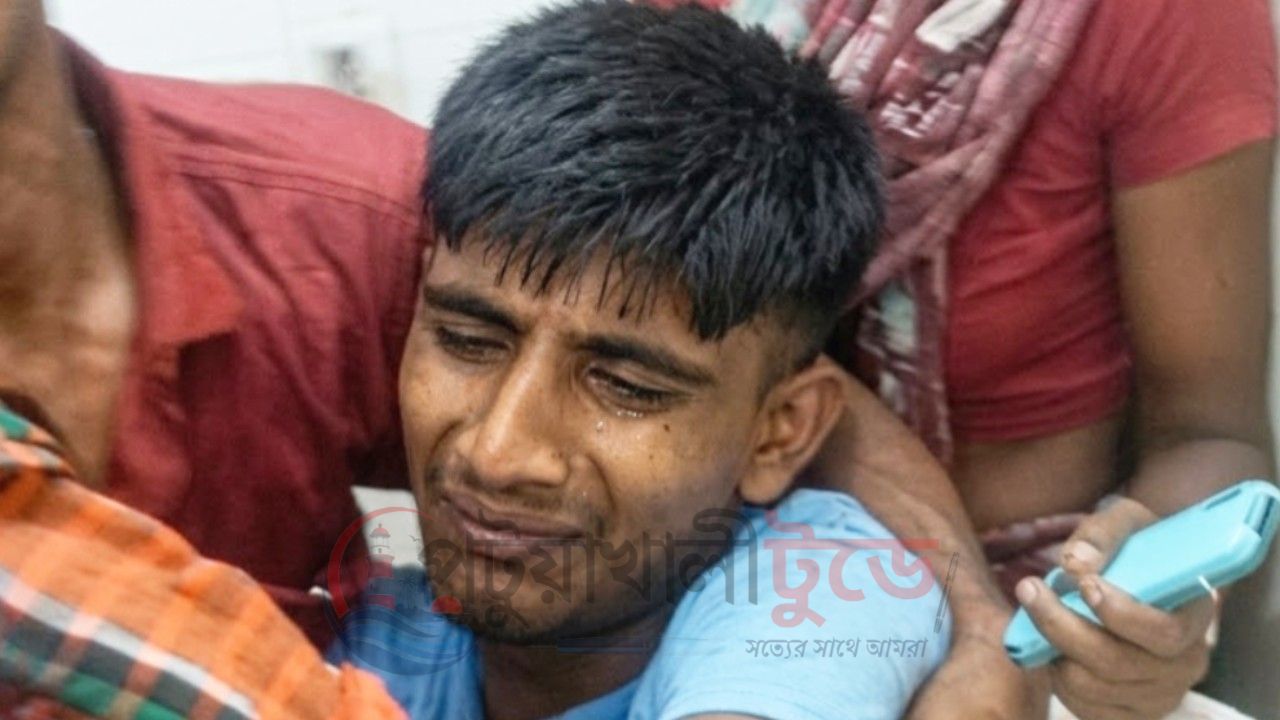 গলাচিপায় আতশবাজির বিস্ফোরণে কিশোরের পাঁচ আঙুল বিচ্ছিন্ন, হাত রক্ষা নিয়ে শঙ্কা