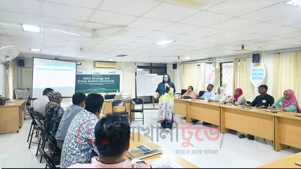 পটুয়াখালীতে প্রজনন ও মাতৃস্বাস্থ্যবিষয়ক প্রকল্পের প্রশিক্ষণ কারিকুলাম পর্যালোচনা